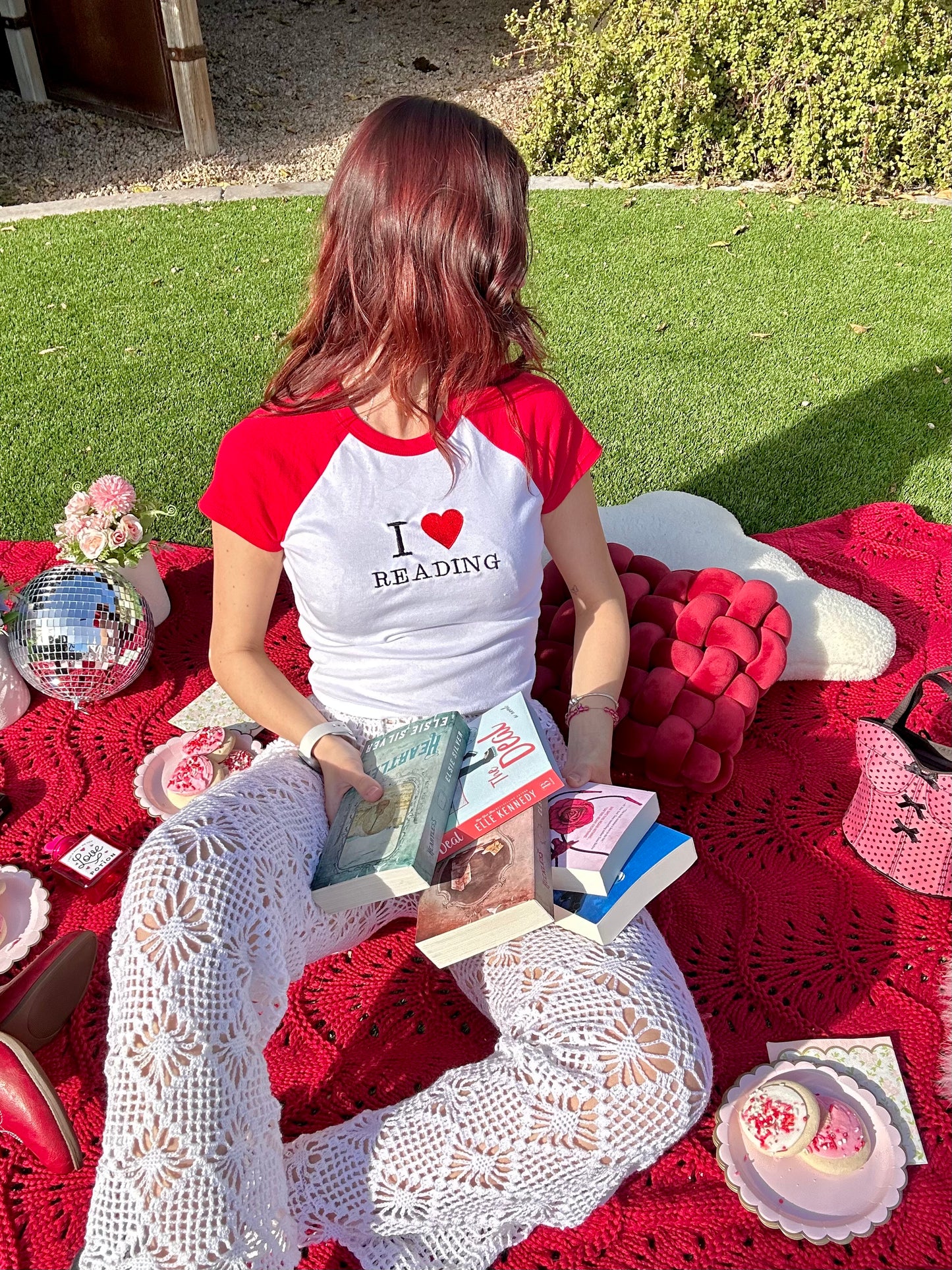 I ❤️ Reading white and red sleeve baseball baby tee